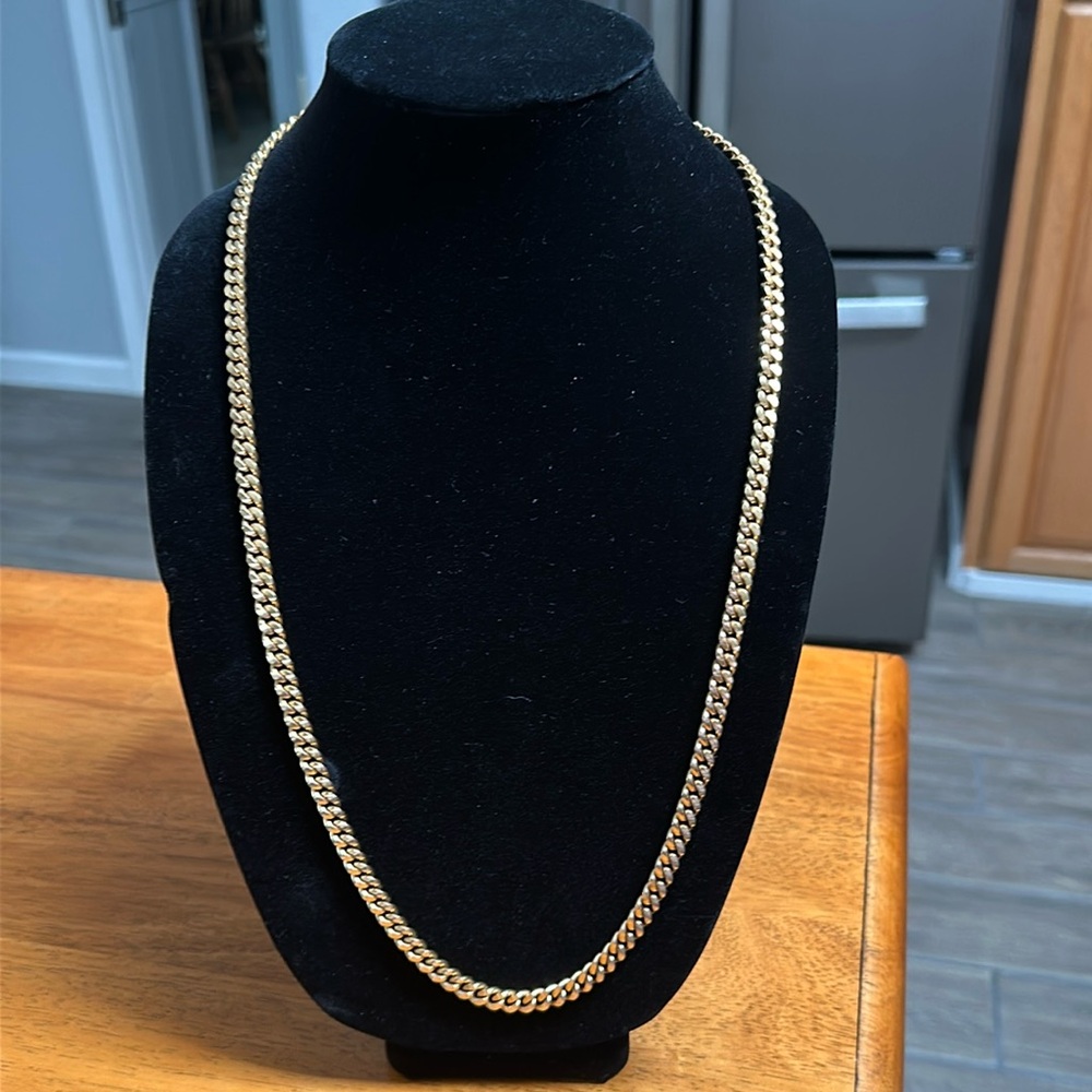 Vintage Monet gold tone curb chain. 30”. Stunning, high quality, statement…